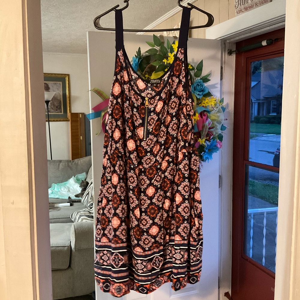 J for Justify Women’s Plus Size Sleeveless Shirt